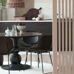 WOOOD Eetkamerstoel Close Zwart